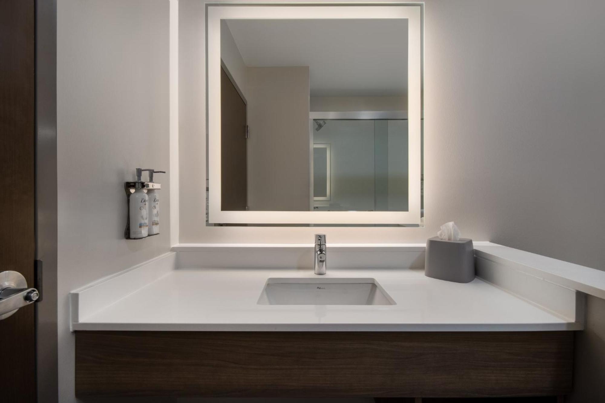 Holiday Inn Express & Suites Muskegon - Grand Haven By Ihg 외부 사진